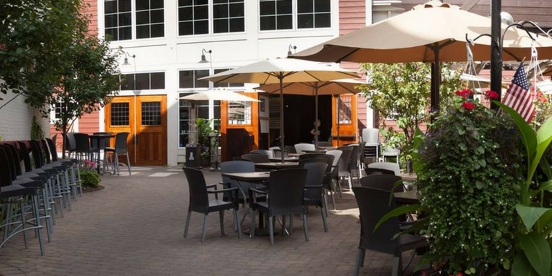 Restaurants: Time to Enhance your Outdoor Dining Space
